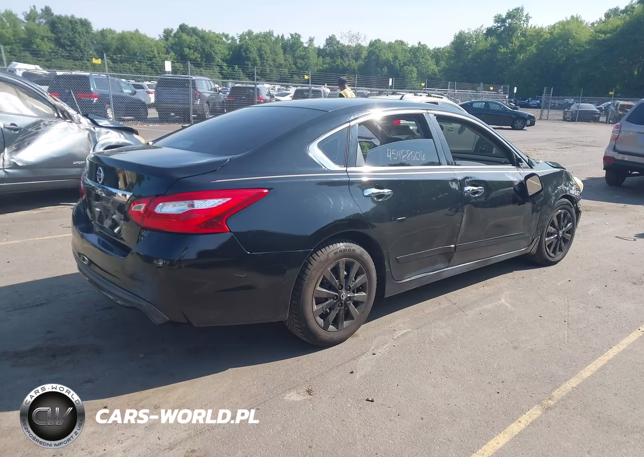 2016 Nissan Altima 2.5 S VIN:1N4AL3AP9GC118779 - 4