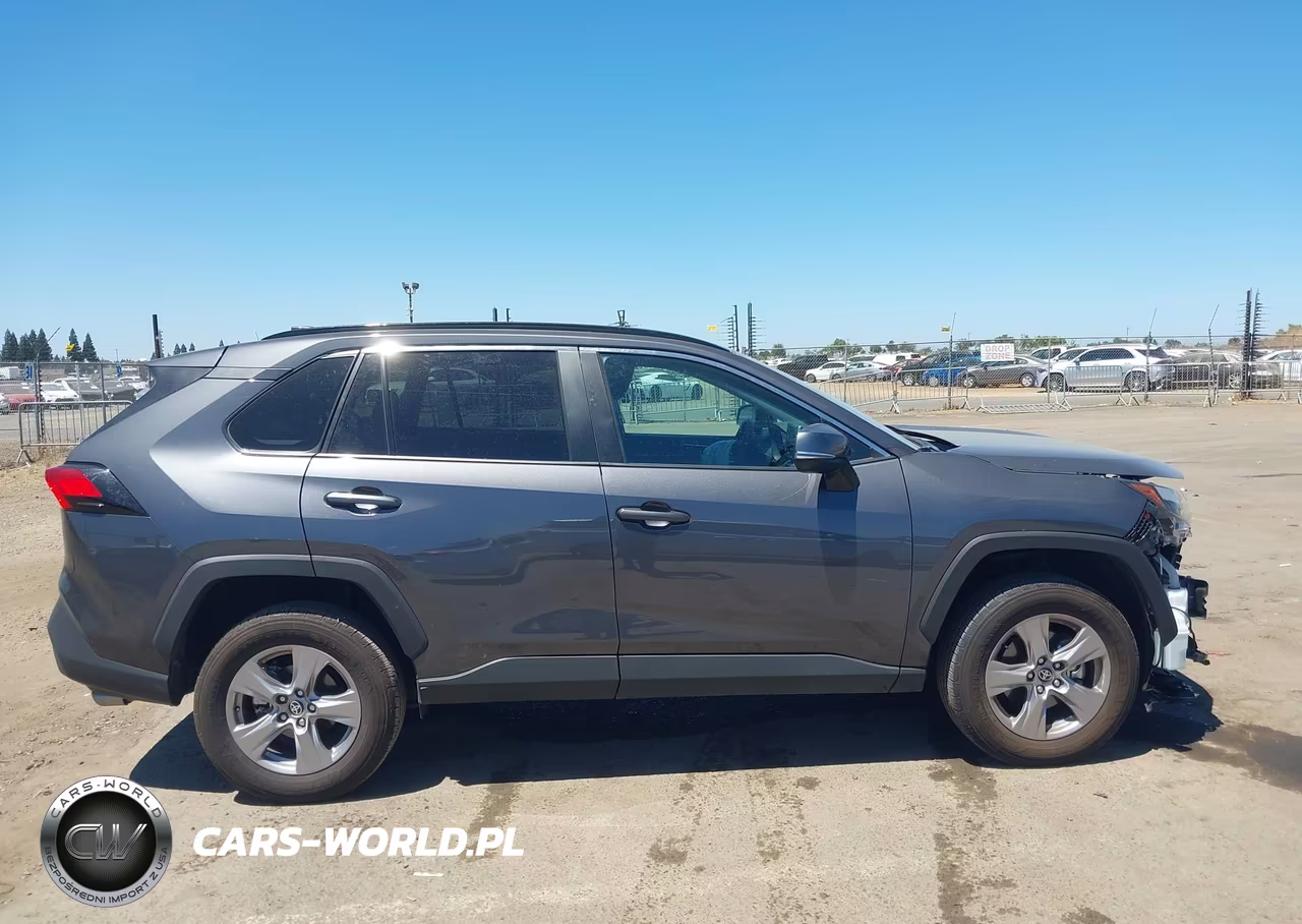2025 Toyota Rav4 Xle VIN:2T3W1RFVXSW393504 - 13