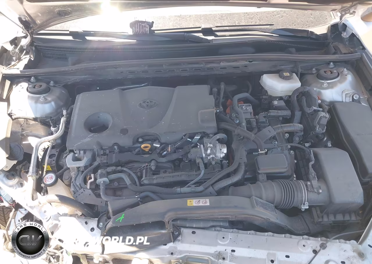 2025 Toyota Camry Le VIN:4T1DAACKXSU519971 - 10