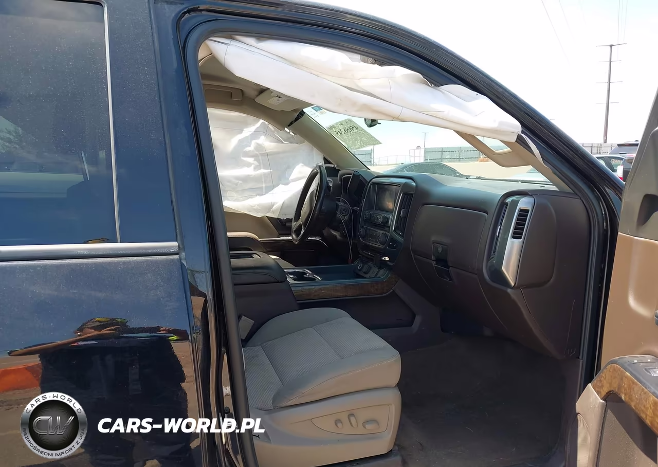 2018 Chevrolet Silverado 1500 1Lt VIN:3GCUKREC2JG444366 - 5