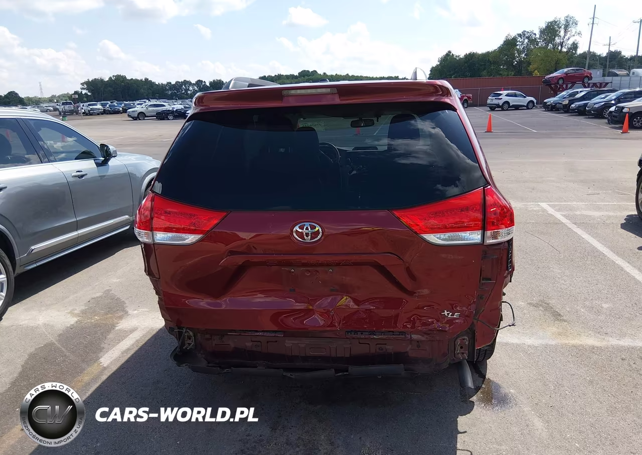 2012 Toyota Sienna Xle V6 8 Passenger VIN:5TDYK3DC2CS253034 - 16