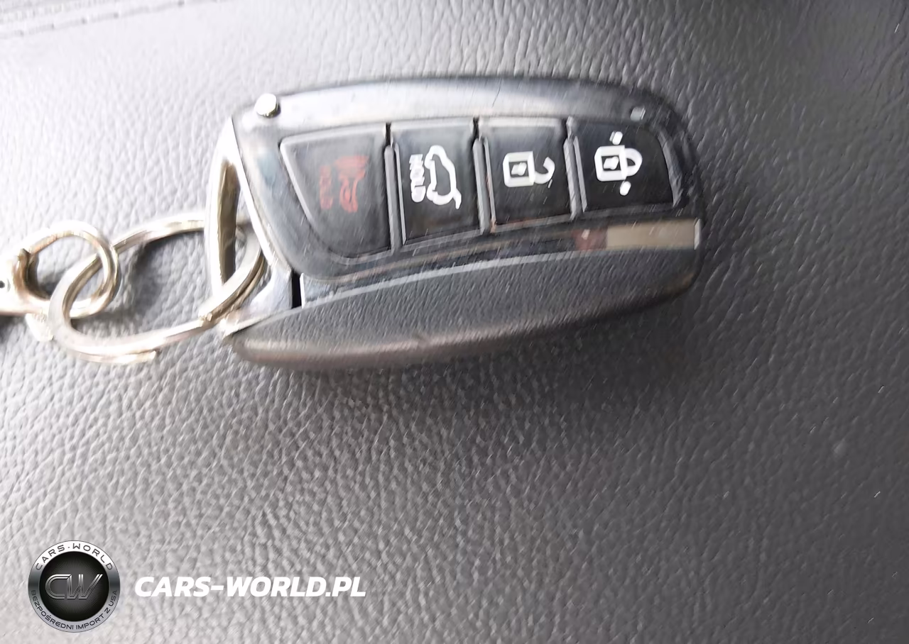 2015 Hyundai Santa Fe Sport 2.4L VIN:5XYZUDLBXFG275202 - 11
