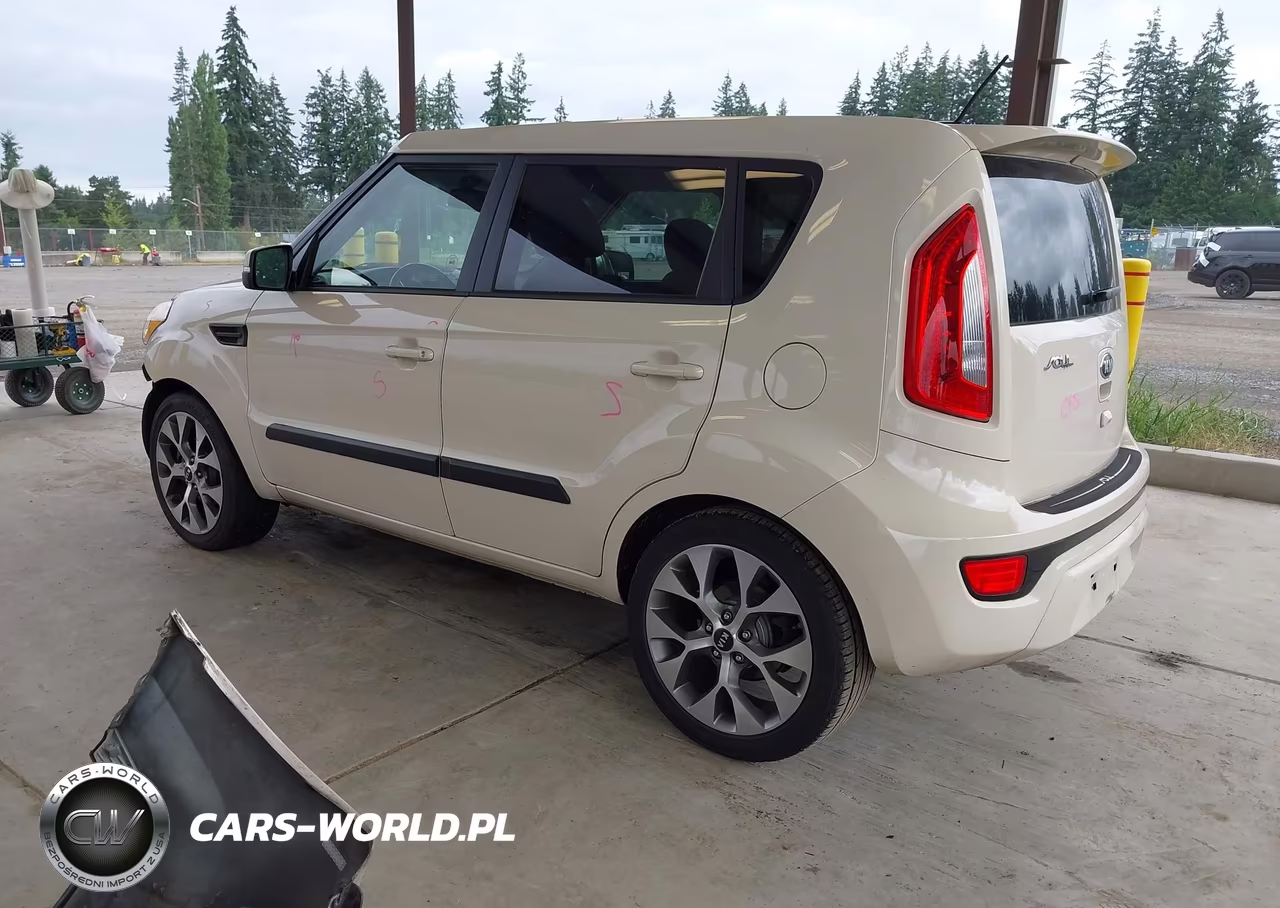 2013 Kia Soul ! VIN:KNDJT2A66D7770825 - 3