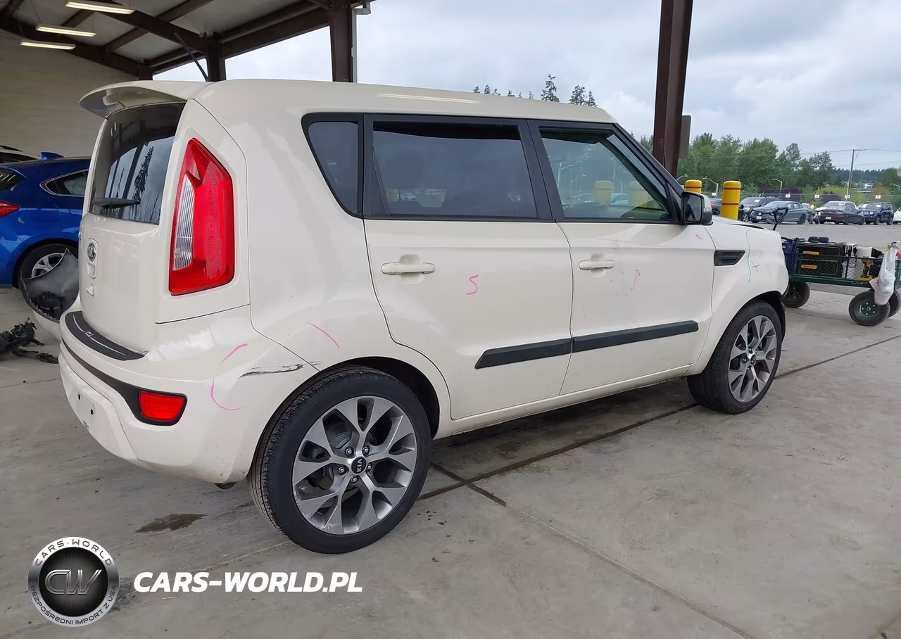 2013 Kia Soul ! VIN:KNDJT2A66D7770825 - 4