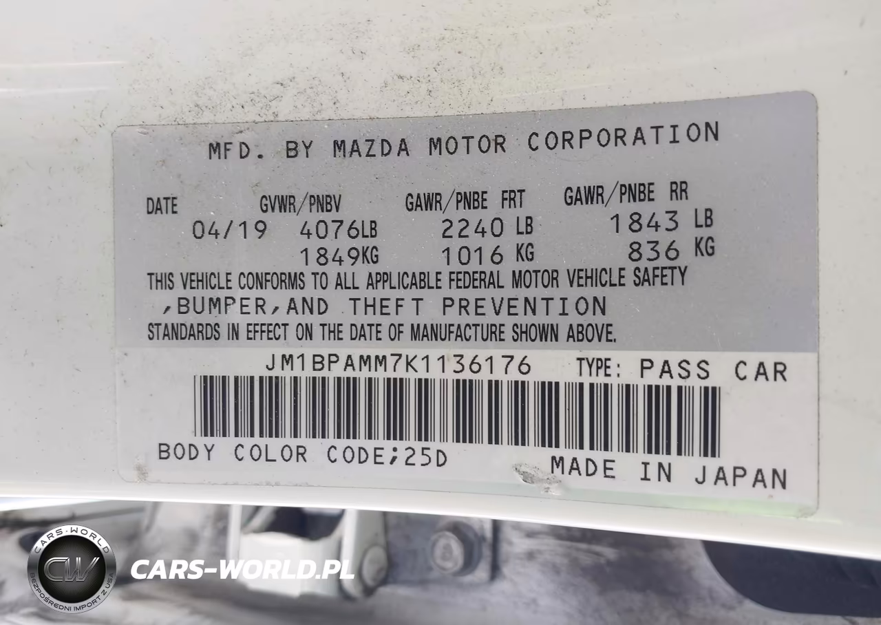 2019 Mazda Mazda3 Preferred Package VIN:JM1BPAMM7K1136176 - 9