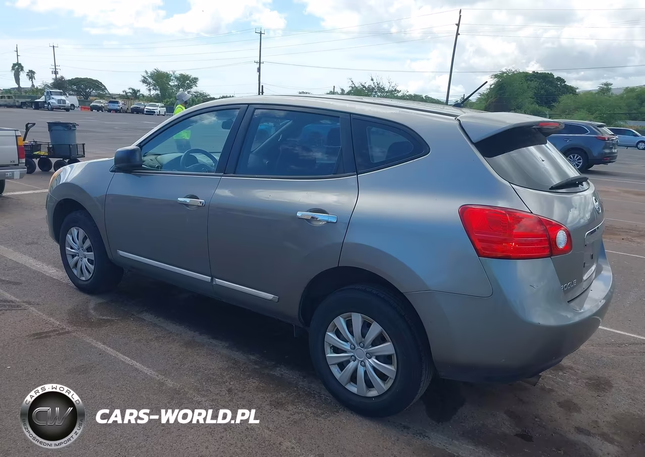 2013 Nissan Rogue S VIN:JN8AS5MTXDW522433 - 3