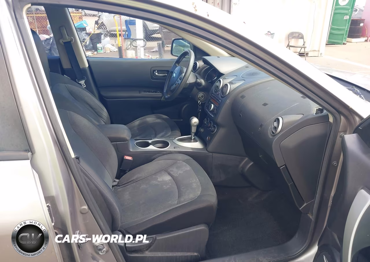 2013 Nissan Rogue S VIN:JN8AS5MTXDW522433 - 5