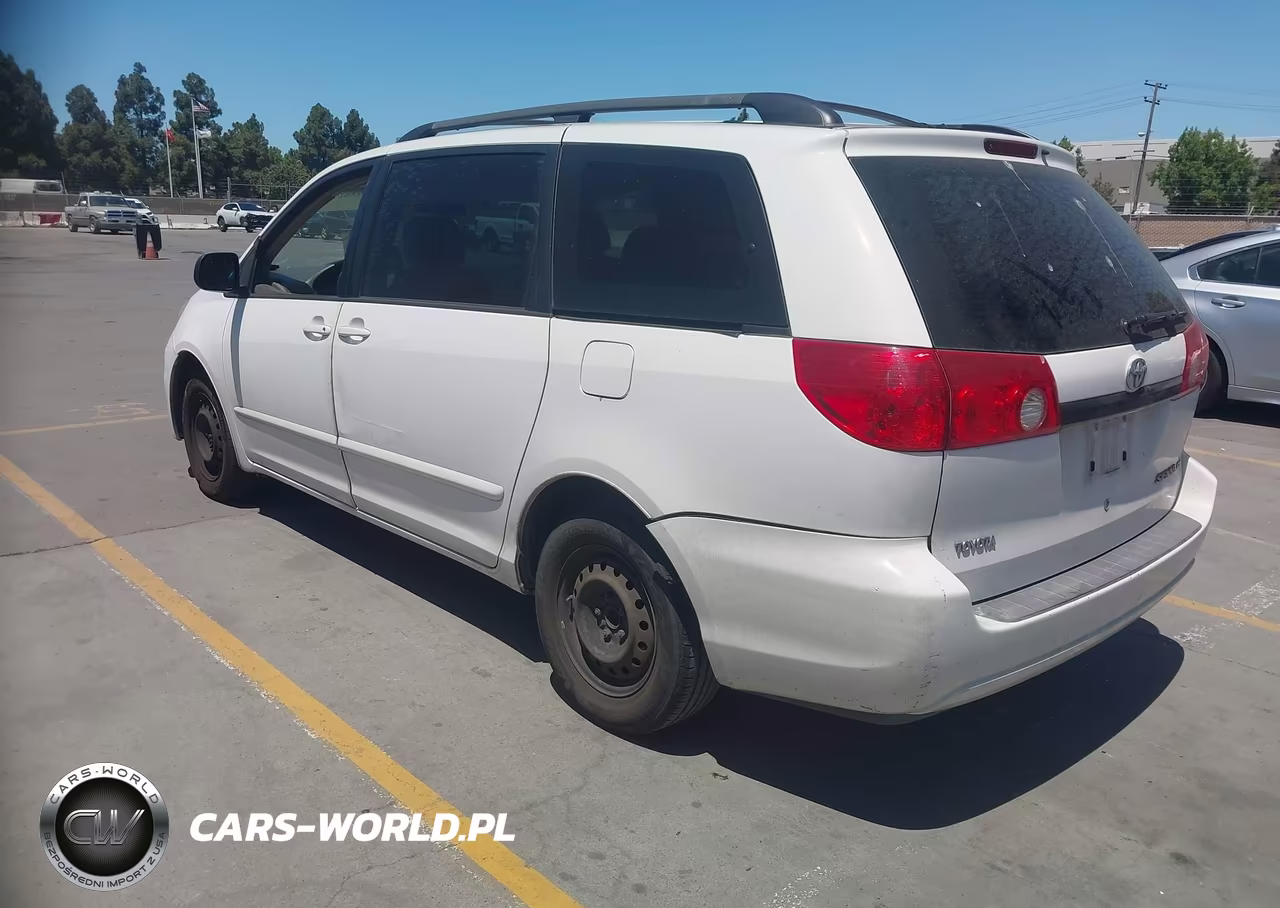 2008 Toyota Sienna Ce VIN:5TDZK23CX8S212979 - 3