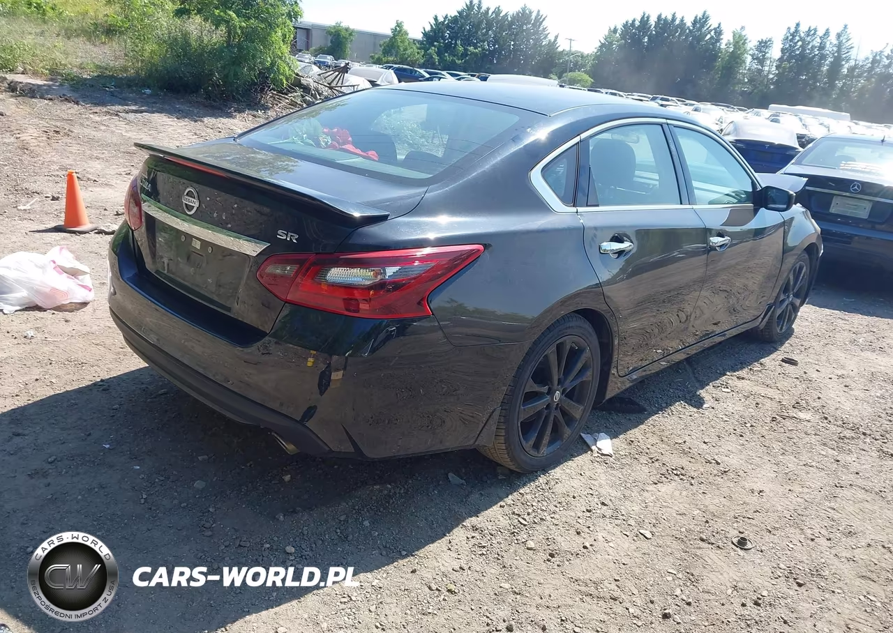 2017 Nissan Altima 2.5 Sr VIN:1N4AL3AP7HC263031 - 4
