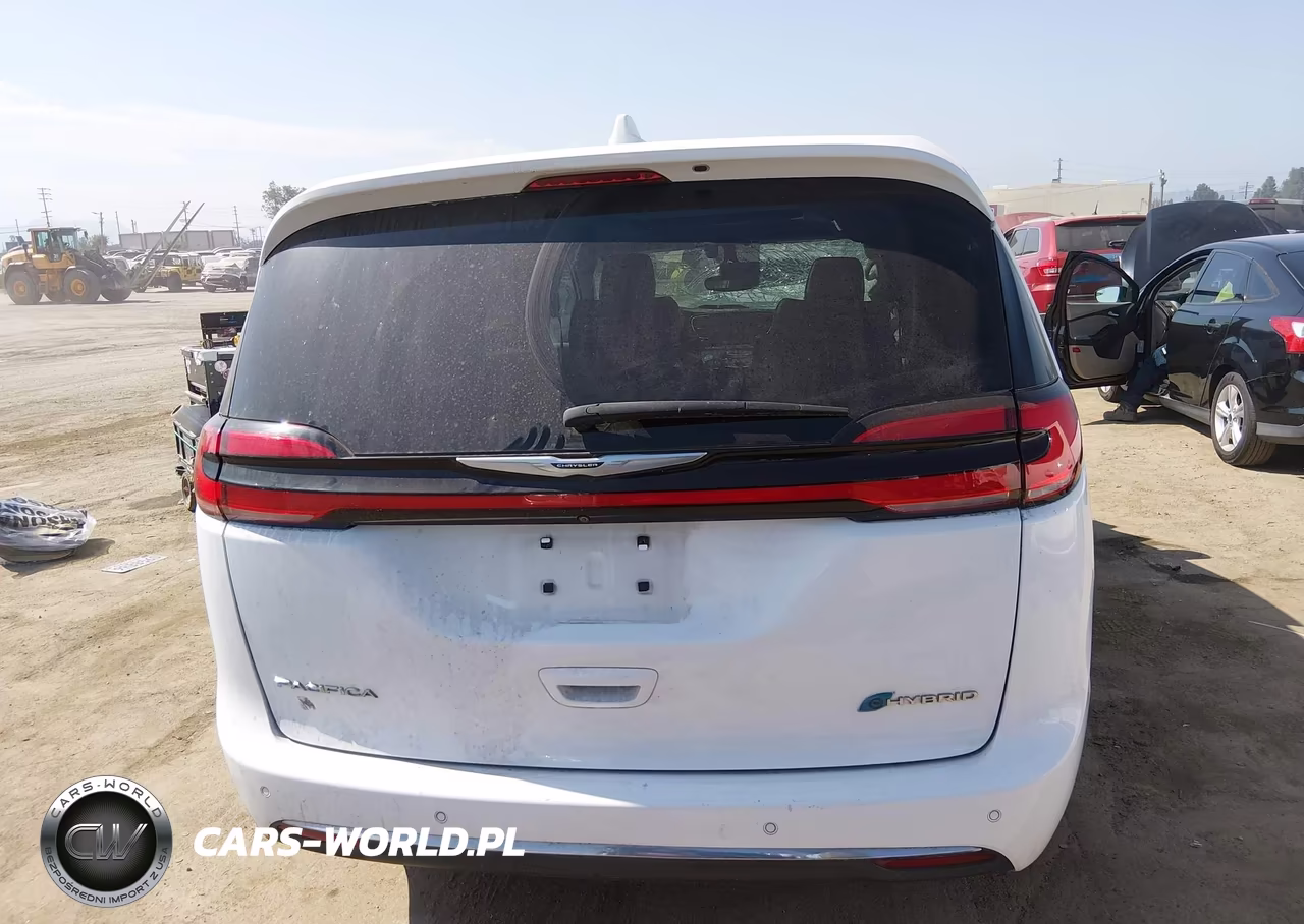 2022 Chrysler Pacifica Hybrid Limited VIN:2C4RC1S71NR183582 - 16