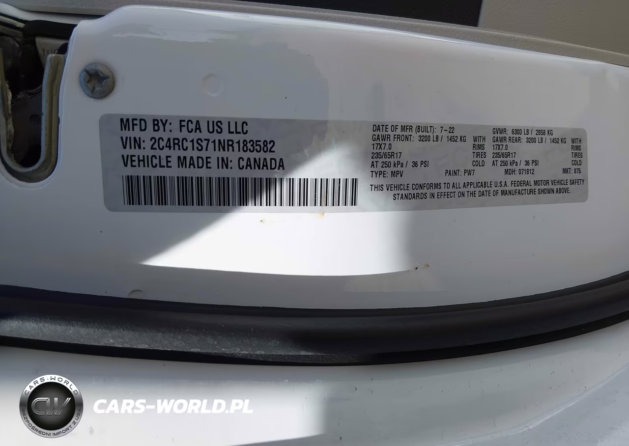 2022 Chrysler Pacifica Hybrid Limited VIN:2C4RC1S71NR183582 - 9