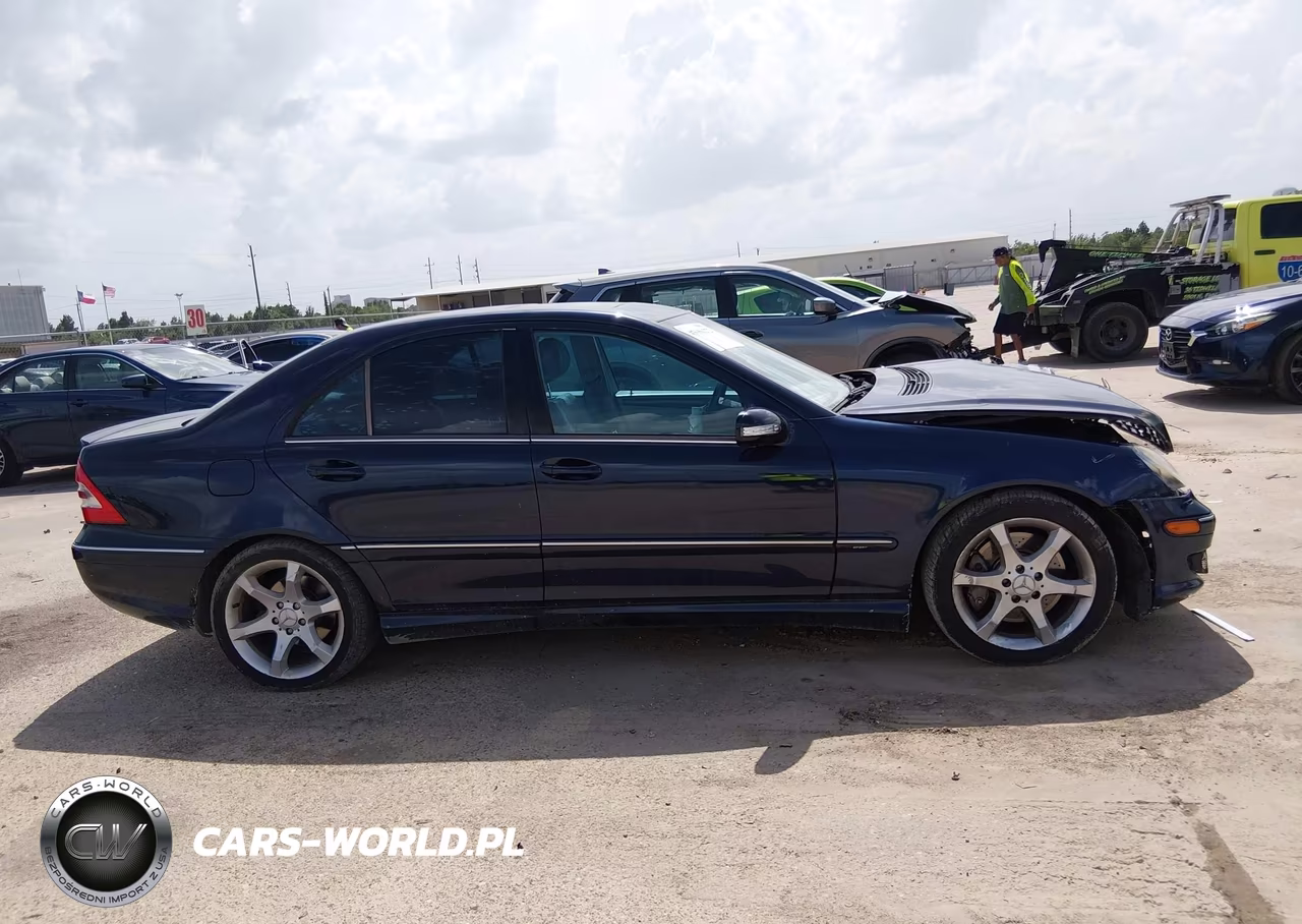 2007 Mercedes-Benz C 230 Sport VIN:WDBRF52H37A935747 - 13