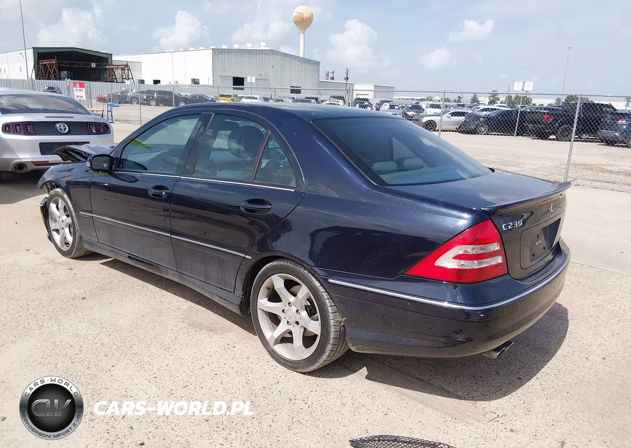 2007 Mercedes-Benz C 230 Sport VIN:WDBRF52H37A935747 - 3