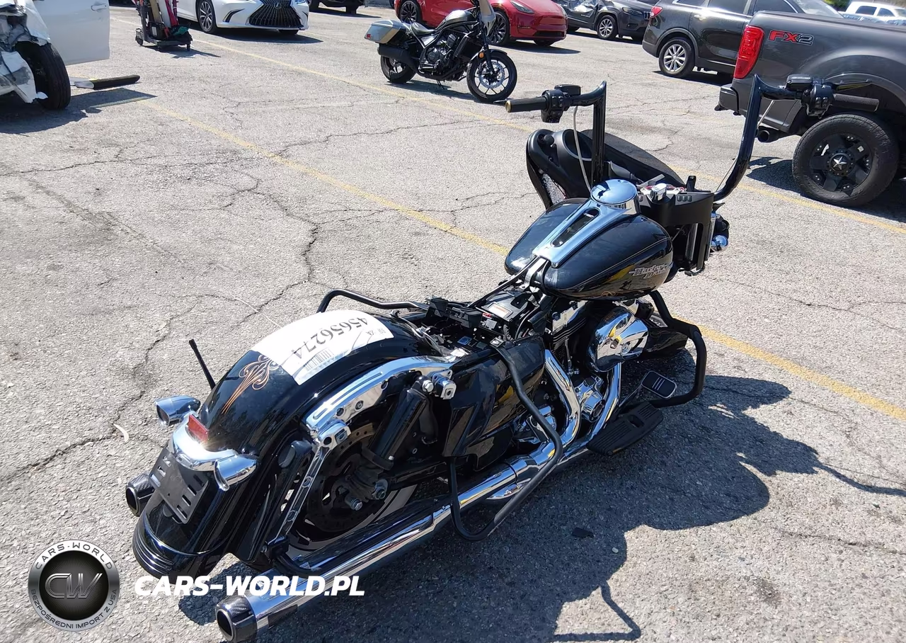 2014 Harley-Davidson Flhx Street Glide VIN:1HD1KBM39EB691263 - 4