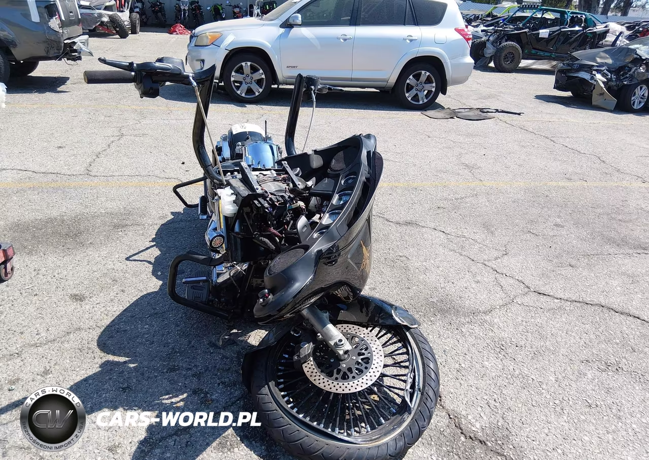 2014 Harley-Davidson Flhx Street Glide VIN:1HD1KBM39EB691263 - 5
