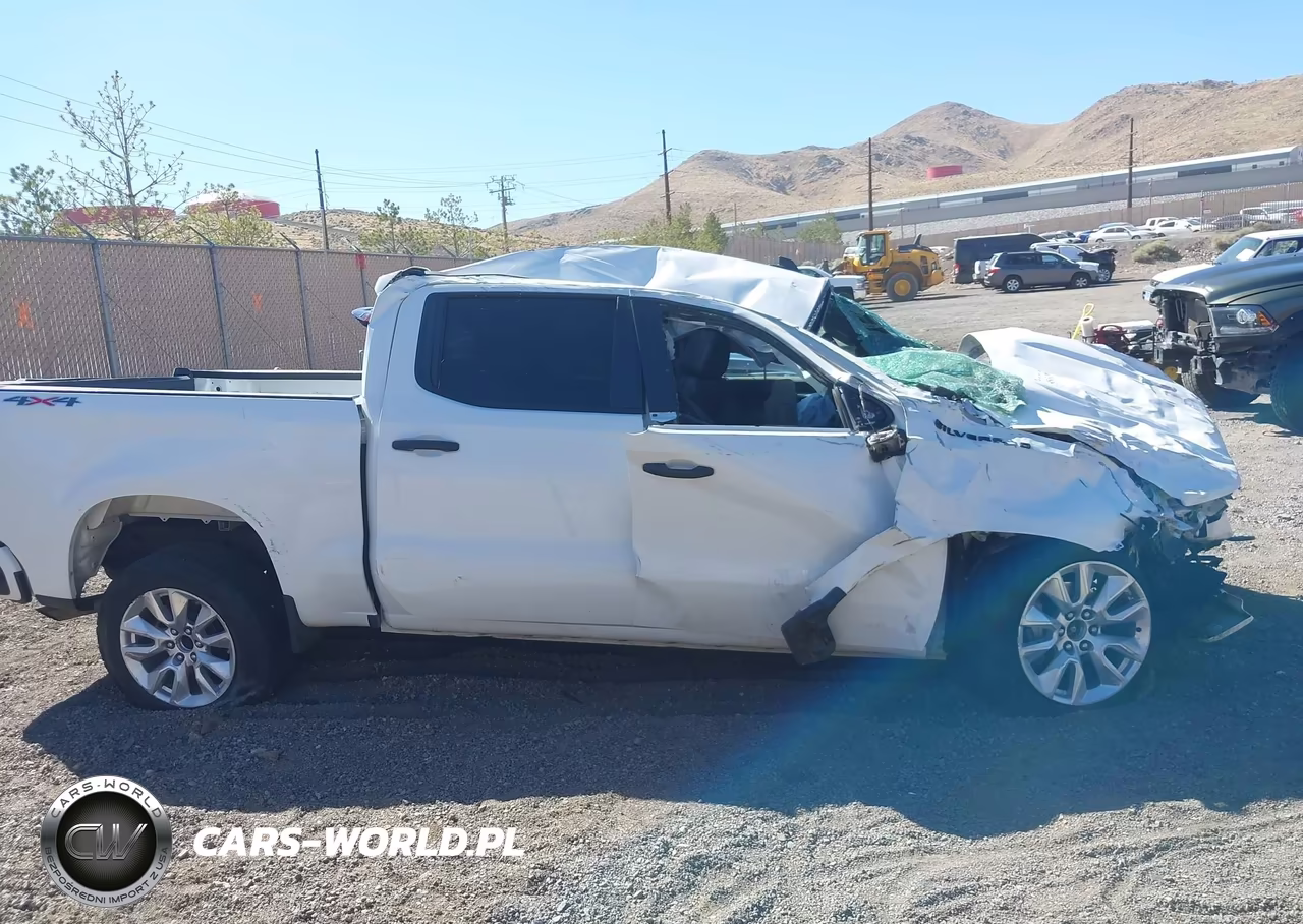 2024 Chevrolet Silverado 1500 4Wd Short Bed Custom VIN:3GCPDBEK8RG338490 - 12