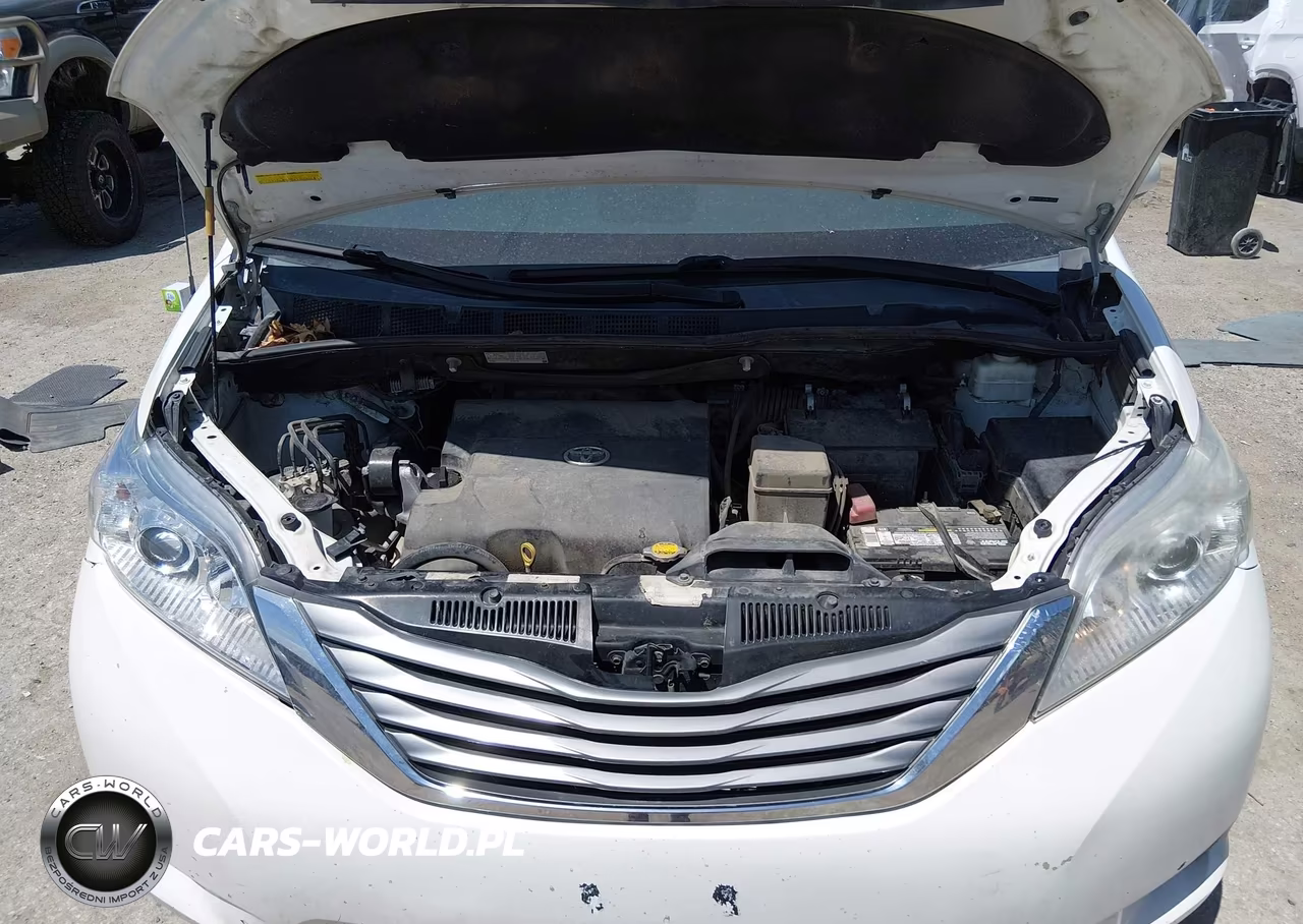 2013 Toyota Sienna Xle V6 8 Passenger VIN:5TDYK3DC8DS325341 - 10