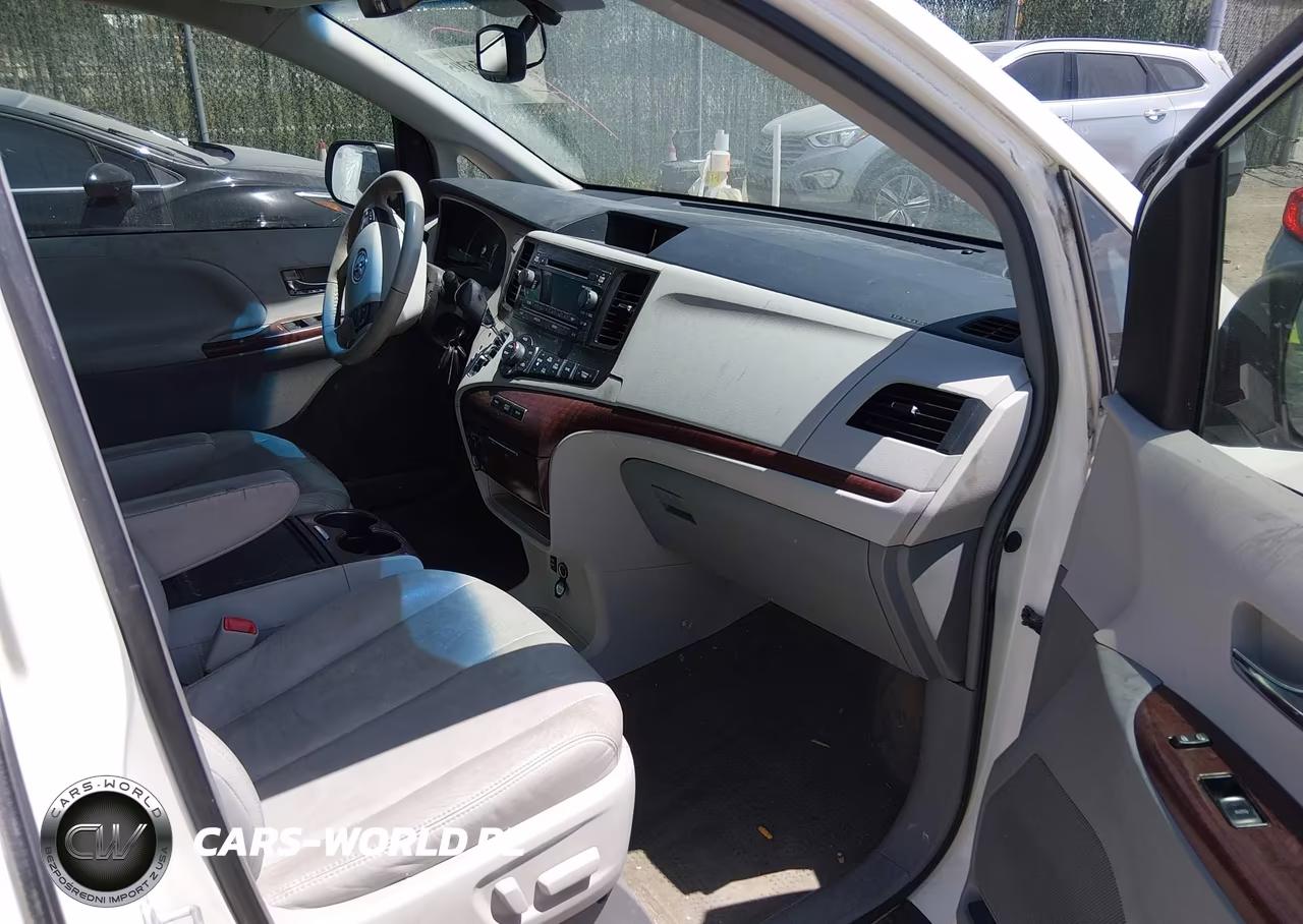2013 Toyota Sienna Xle V6 8 Passenger VIN:5TDYK3DC8DS325341 - 5