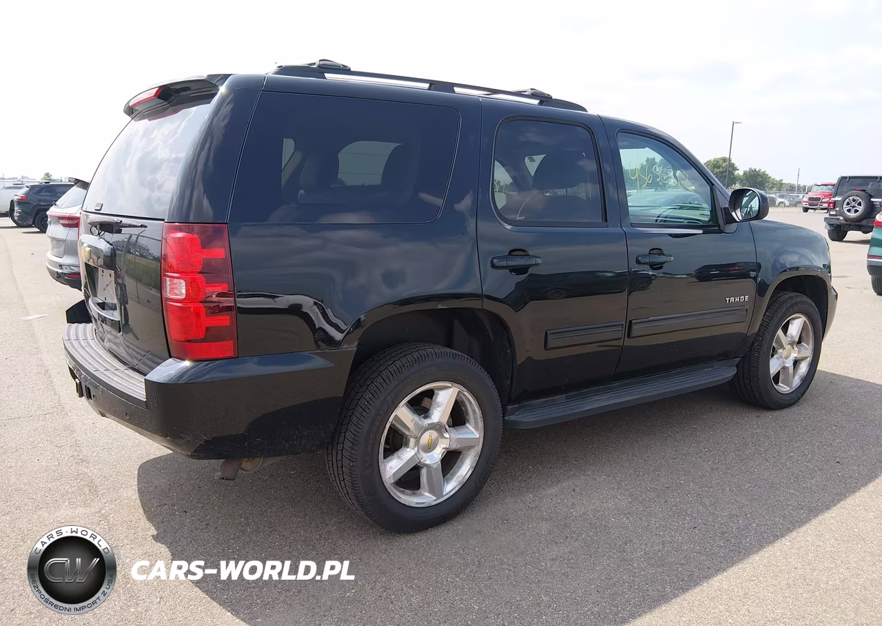 2012 Chevrolet Tahoe Lt VIN:1GNSKBE04CR270170 - 4