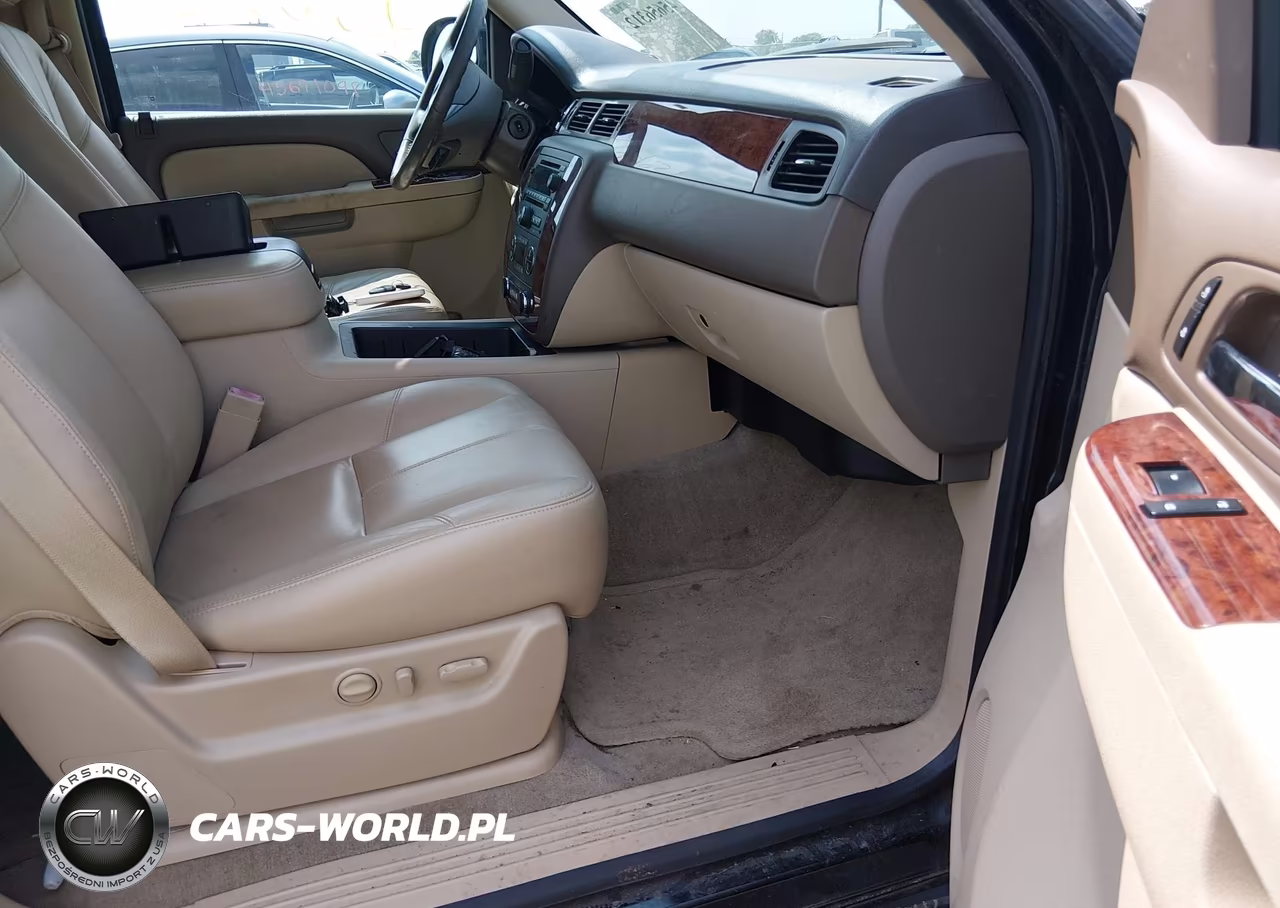 2012 Chevrolet Tahoe Lt VIN:1GNSKBE04CR270170 - 5