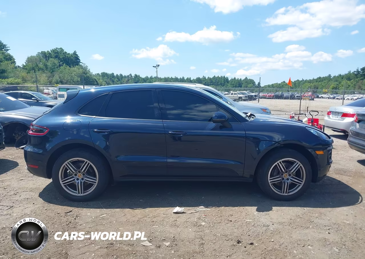 2018 Porsche Macan VIN:WP1AA2A56JLB07253 - 13