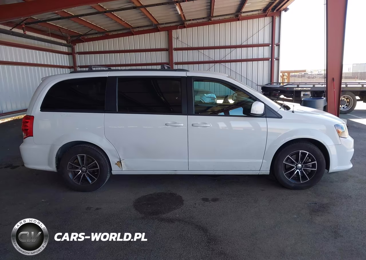 2018 Dodge Grand Caravan Gt VIN:2C4RDGEGXJR147217 - 13