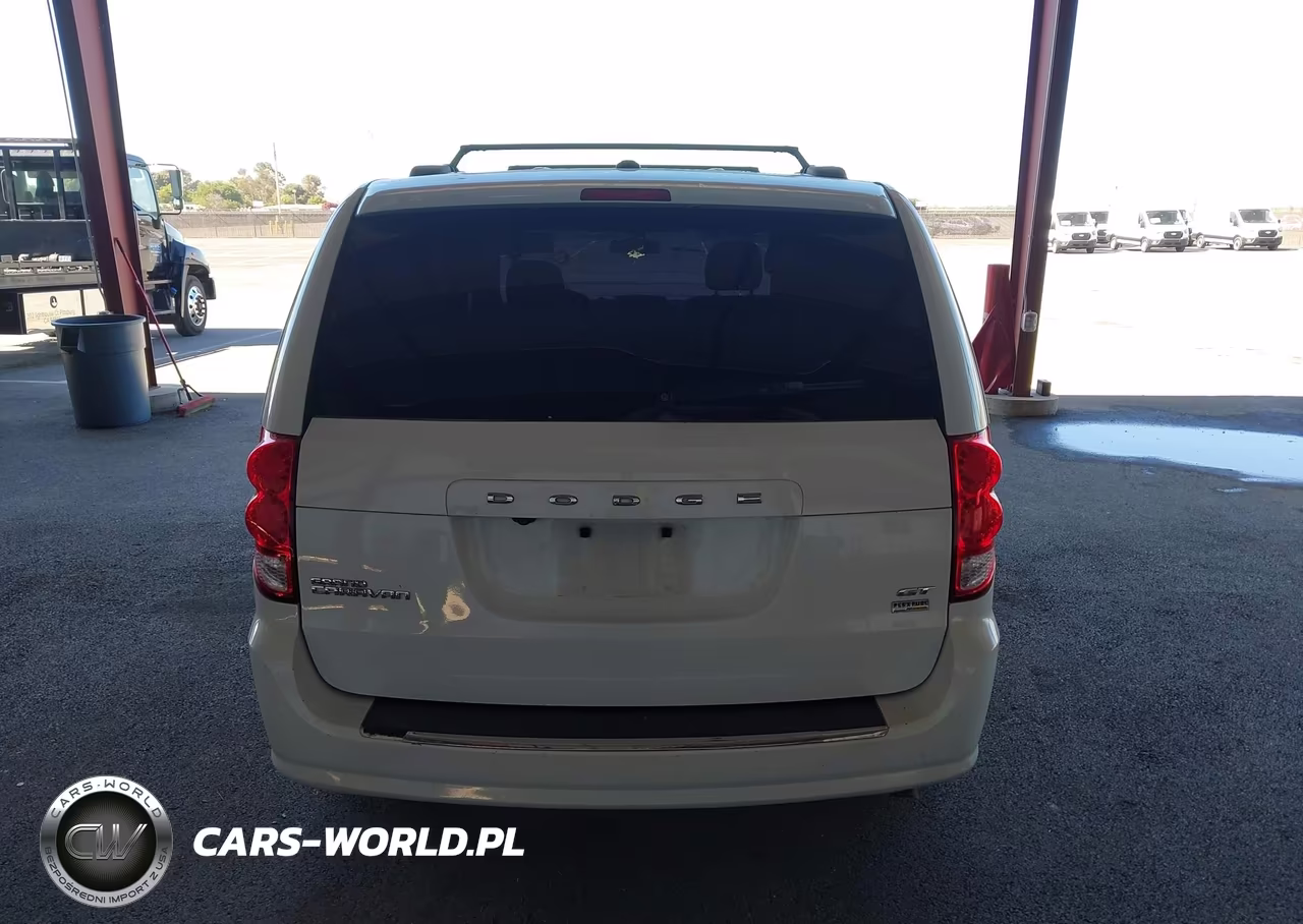 2018 Dodge Grand Caravan Gt VIN:2C4RDGEGXJR147217 - 16