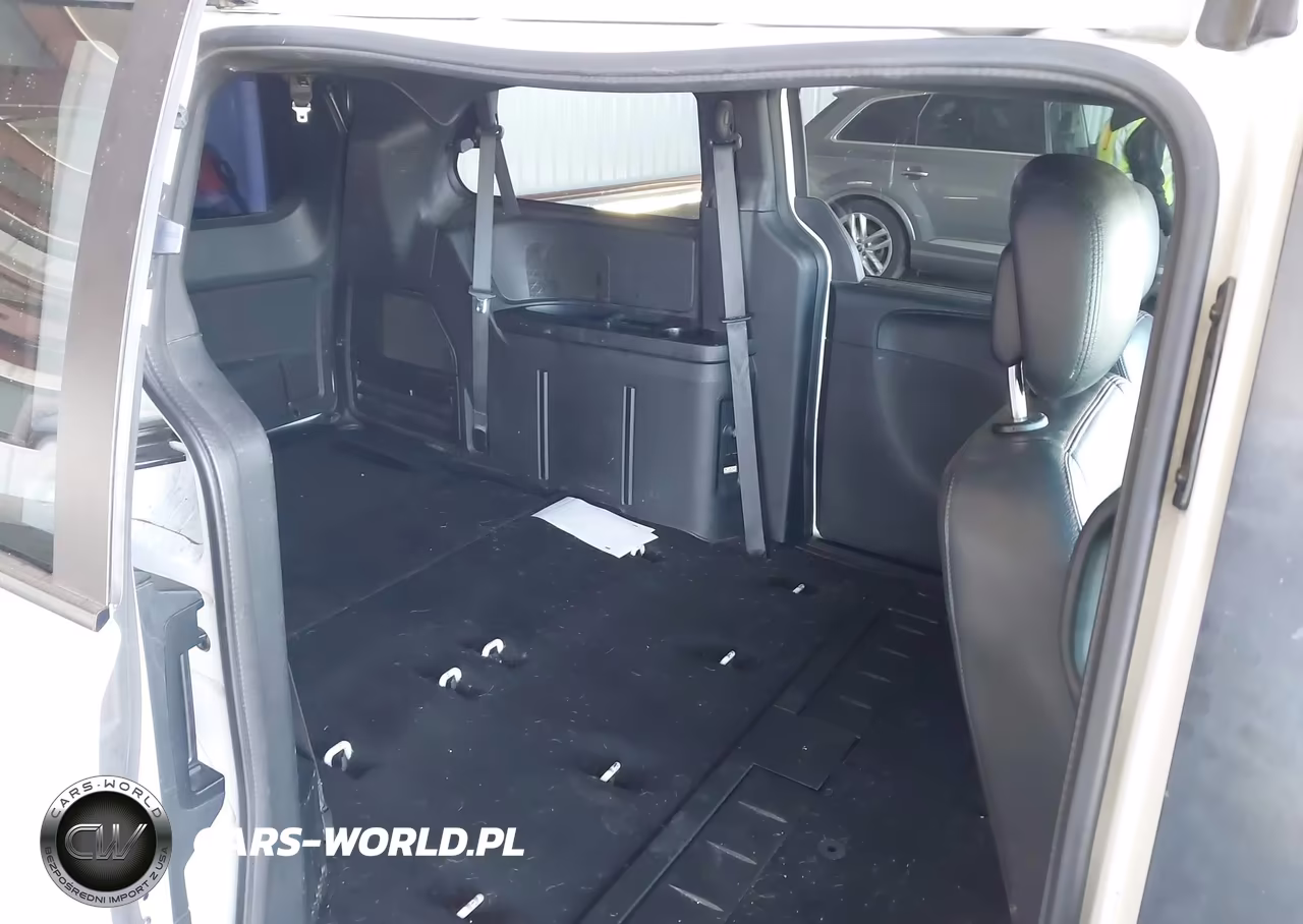 2018 Dodge Grand Caravan Gt VIN:2C4RDGEGXJR147217 - 8