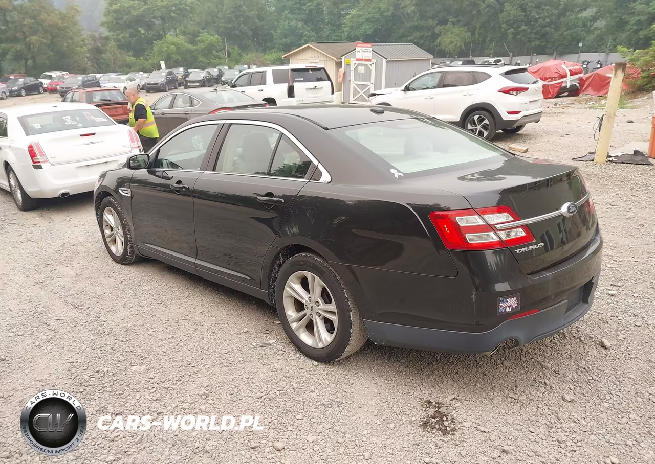 2015 Ford Taurus Se VIN:1FAHP2D80FG154661 - 3