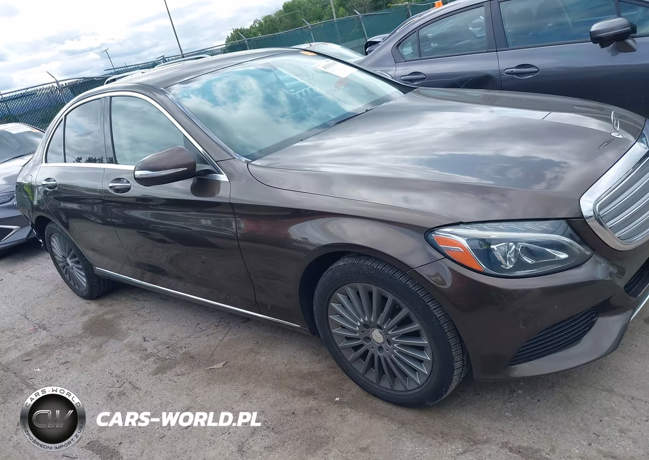 2015 Mercedes-Benz C 300 Luxury 4Matic VIN:55SWF4KB4FU017987 - 14