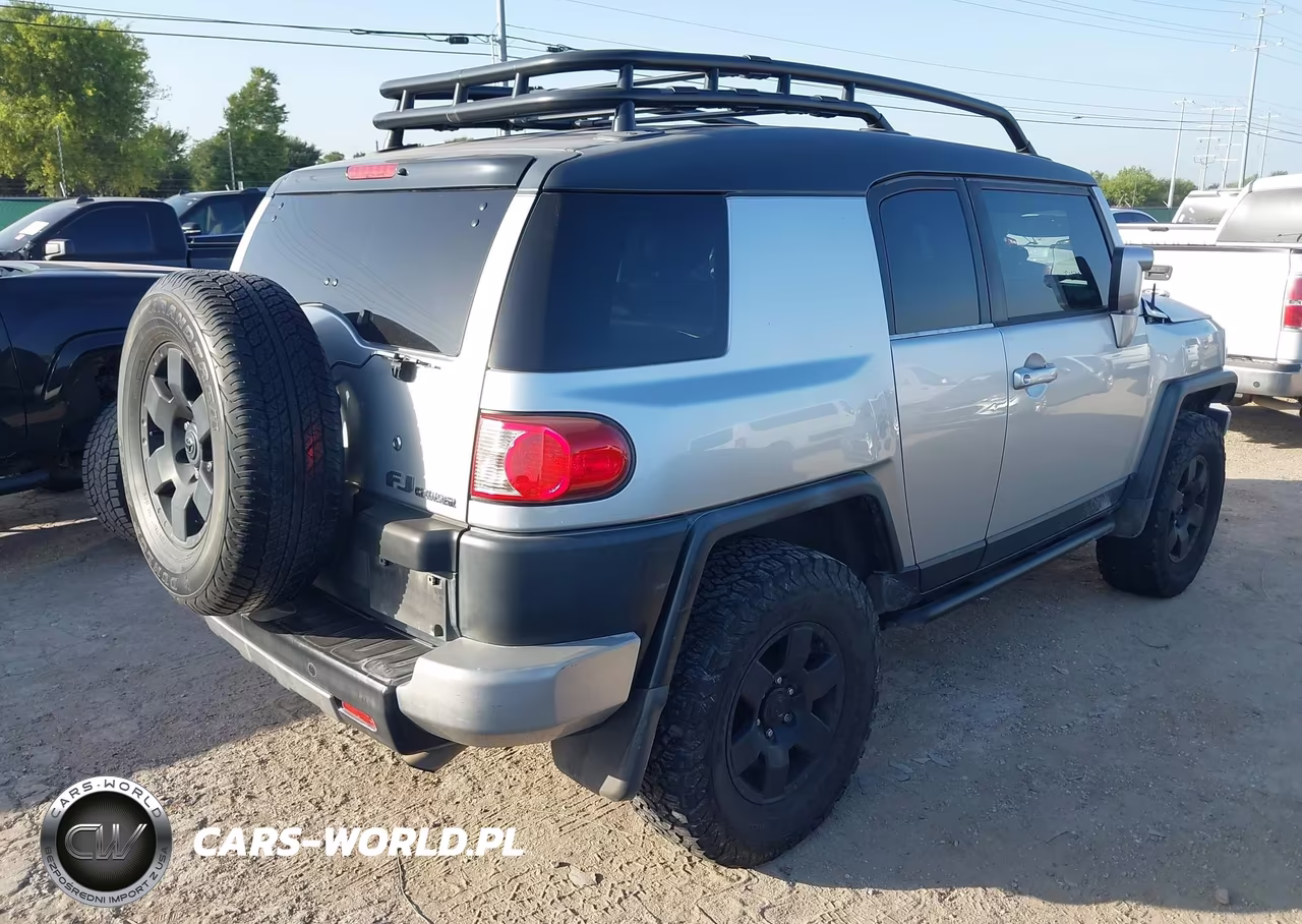 2007 Toyota Fj Cruiser VIN:JTEBU11F370022554 - 4