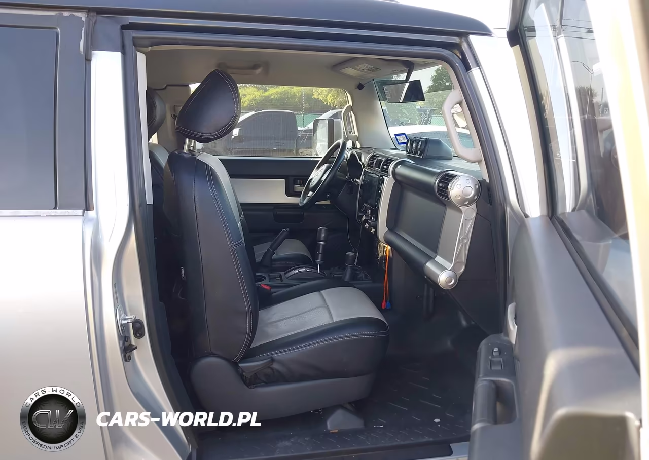 2007 Toyota Fj Cruiser VIN:JTEBU11F370022554 - 5