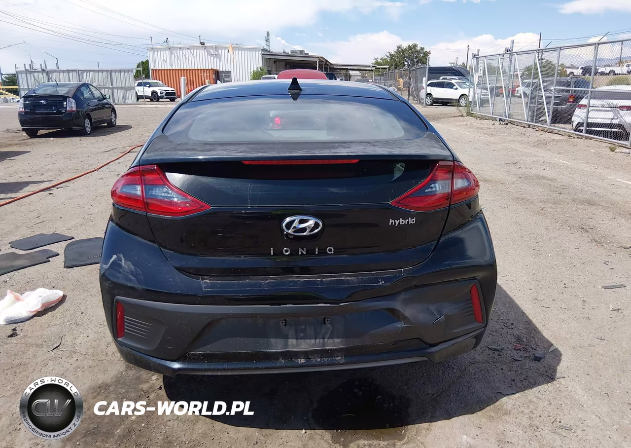 2018 Hyundai Ioniq Hybrid Sel VIN:KMHC75LC0JU069496 - 16