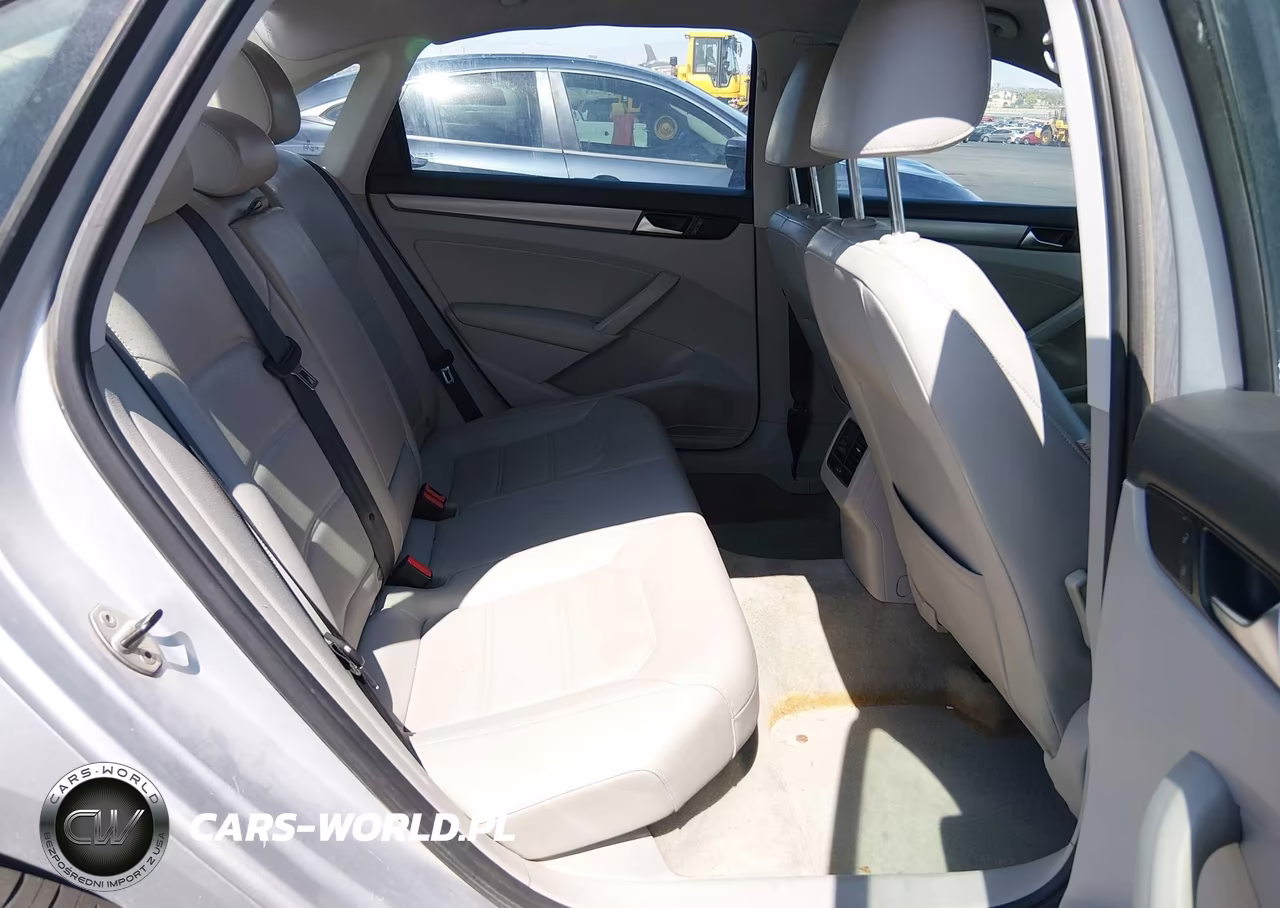 2014 Volkswagen Passat 2.0L Tdi Se VIN:1VWBN7A33EC098360 - 8