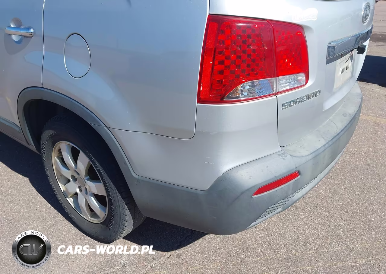 2011 Kia Sorento VIN:5XYKT3A13BG153493 - 13