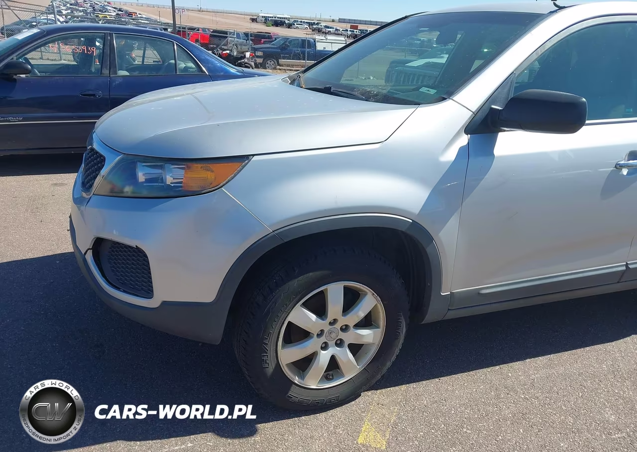 2011 Kia Sorento VIN:5XYKT3A13BG153493 - 6
