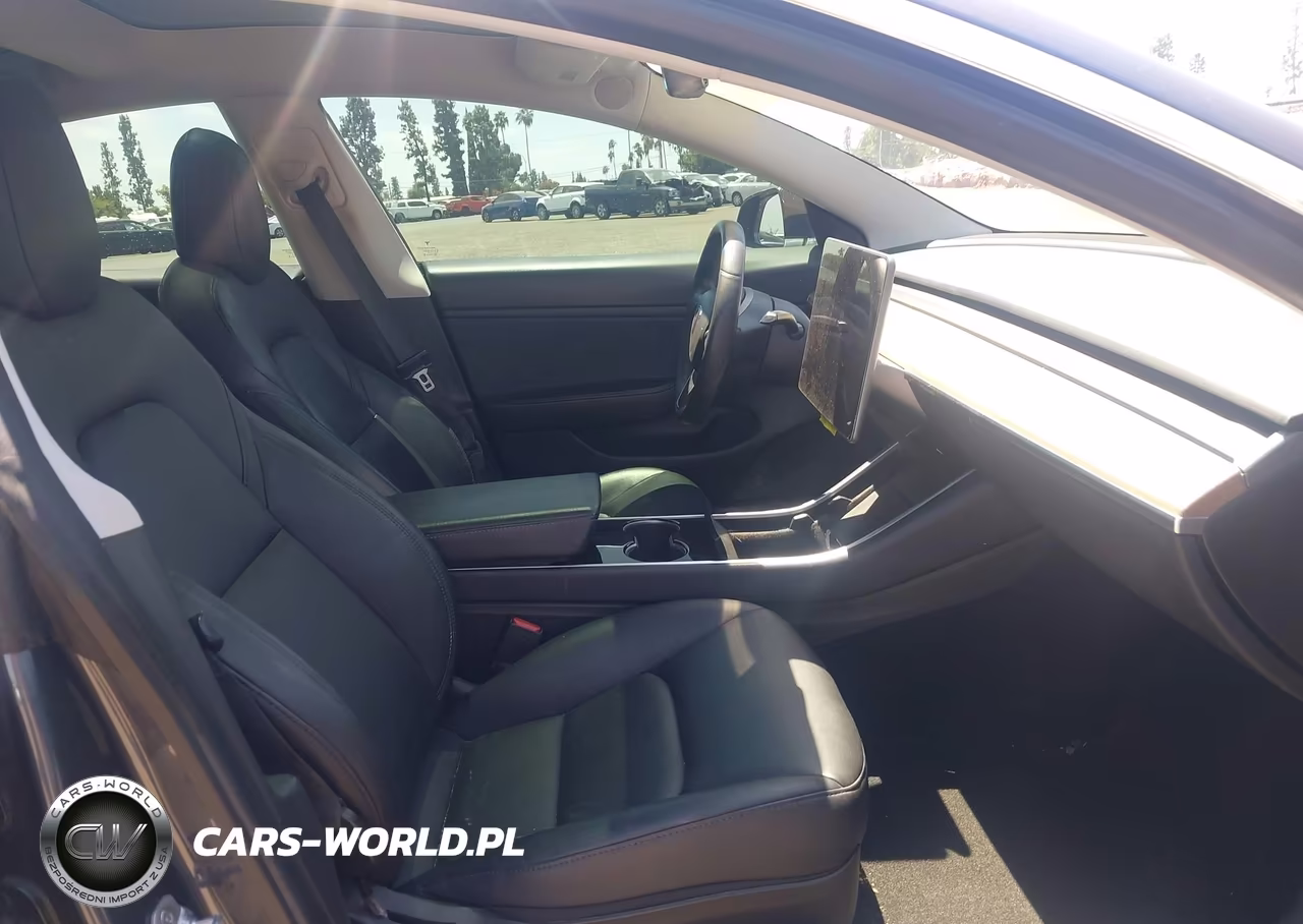 2020 Tesla Model 3 Long Range Dual Motor All-Wheel Drive VIN:5YJ3E1EB7LF710677 - 5