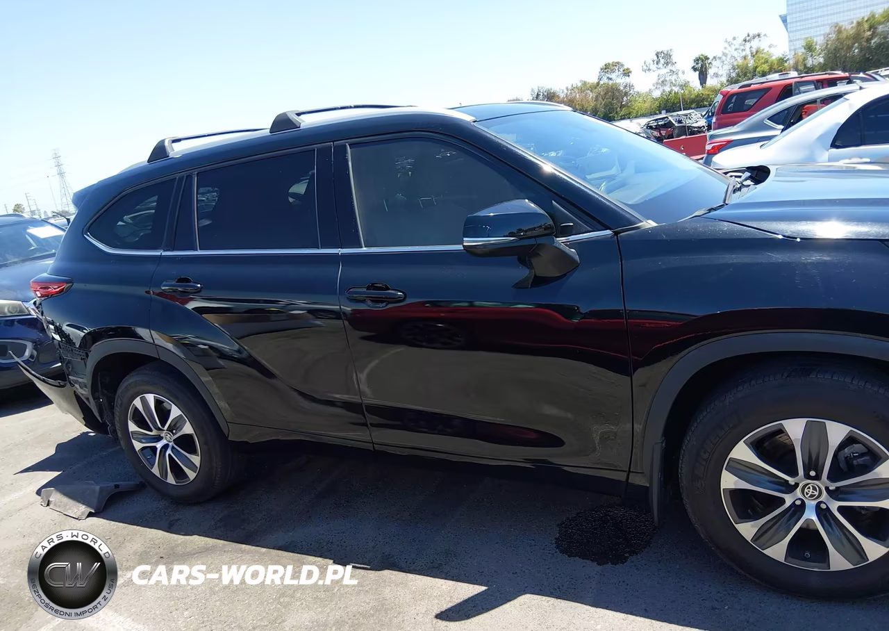 2022 Toyota Highlander Xle VIN:5TDGZRAH5NS123262 - 13