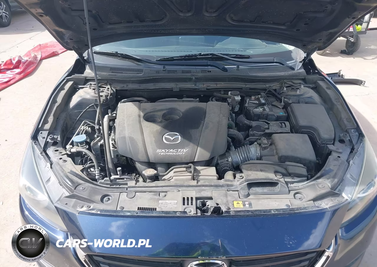 2018 Mazda Mazda3 Touring VIN:3MZBN1V38JM274870 - 10