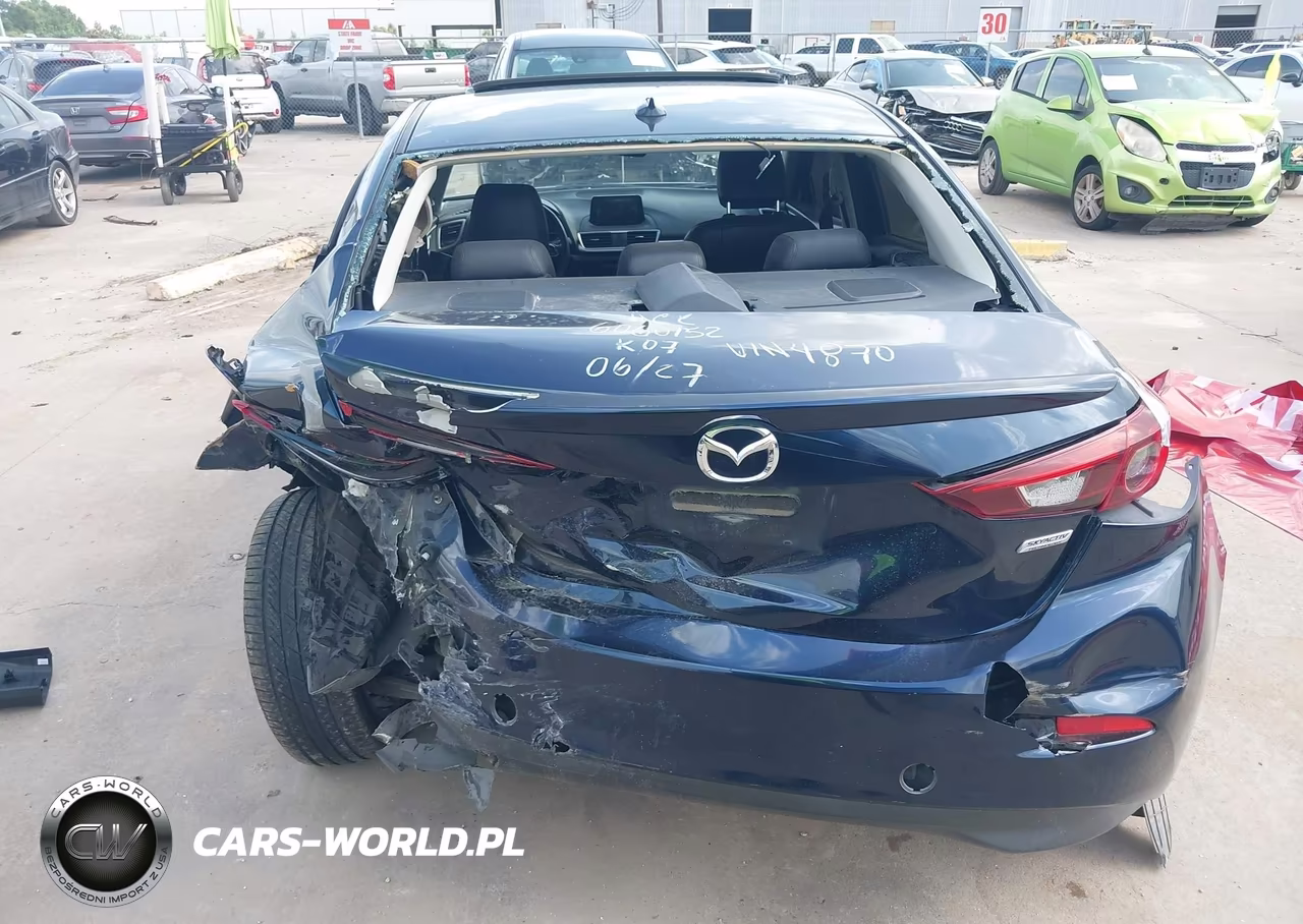 2018 Mazda Mazda3 Touring VIN:3MZBN1V38JM274870 - 17