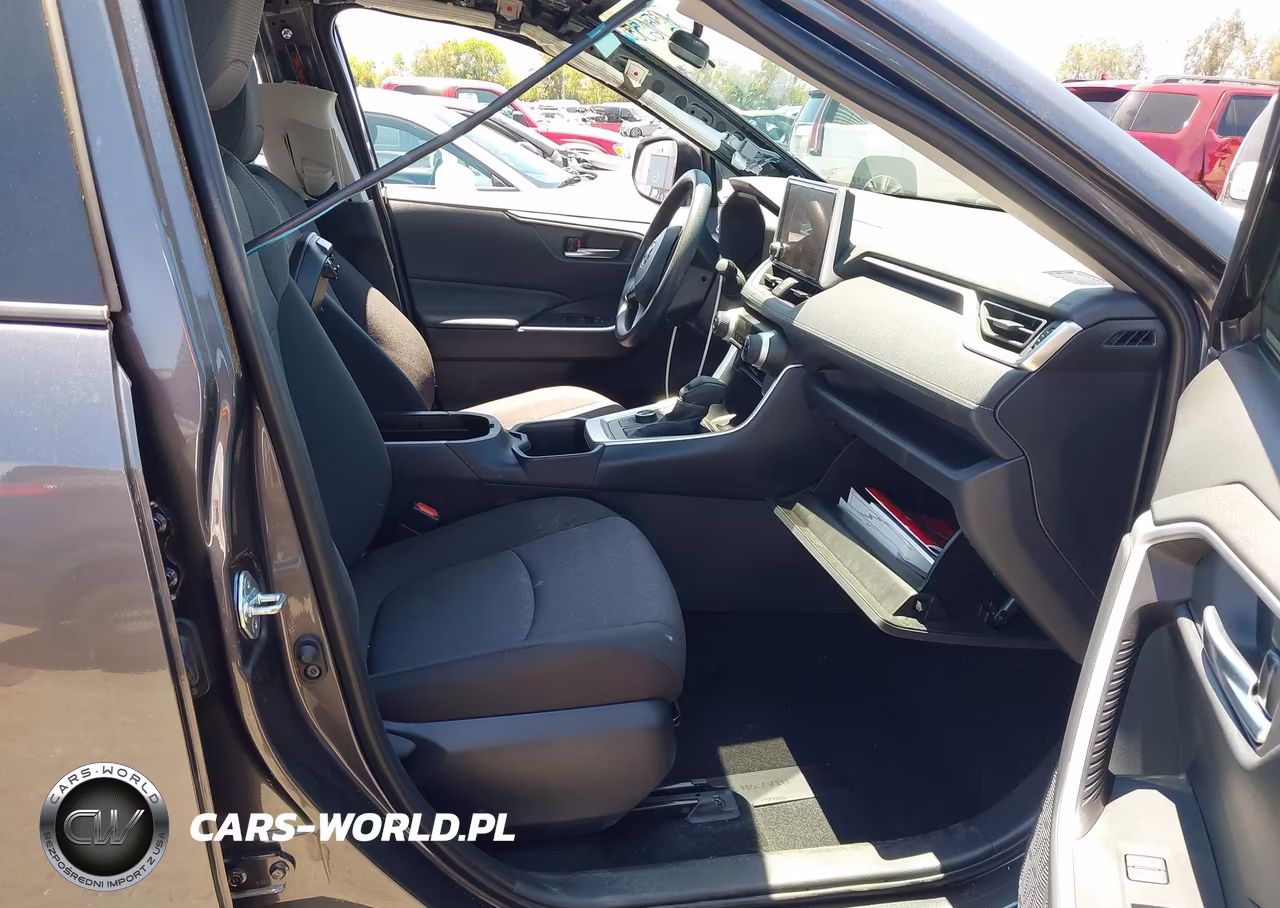 2025 Toyota Rav4 Hybrid Xle VIN:JTMRWRFV7SJ088314 - 5