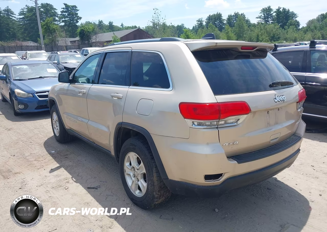 2014 Jeep Grand Cherokee Laredo VIN:1C4RJFAG8EC119777 - 3