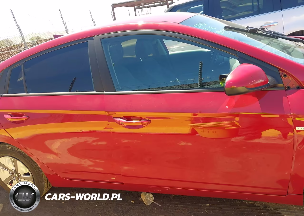 2019 Hyundai Ioniq Hybrid Blue VIN:KMHC65LC7KU171379 - 13