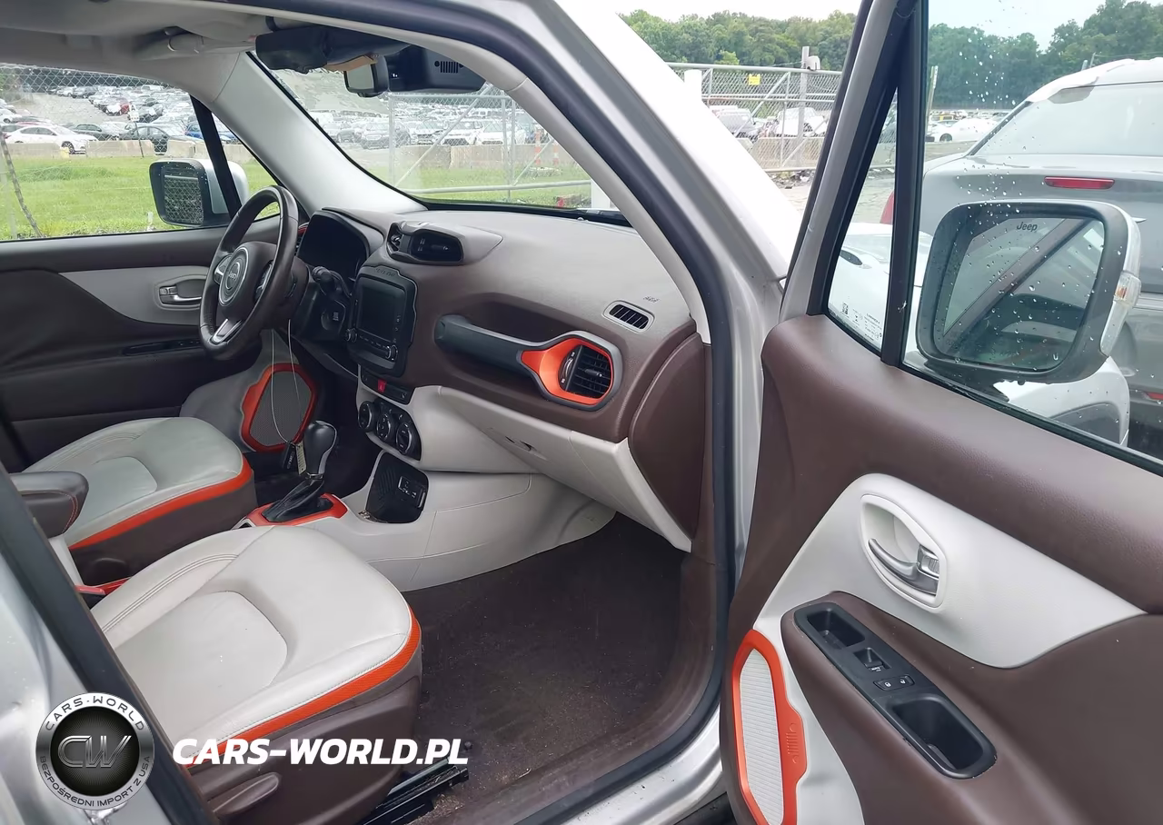 2016 Jeep Renegade Limited VIN:ZACCJADTXGPE12354 - 5