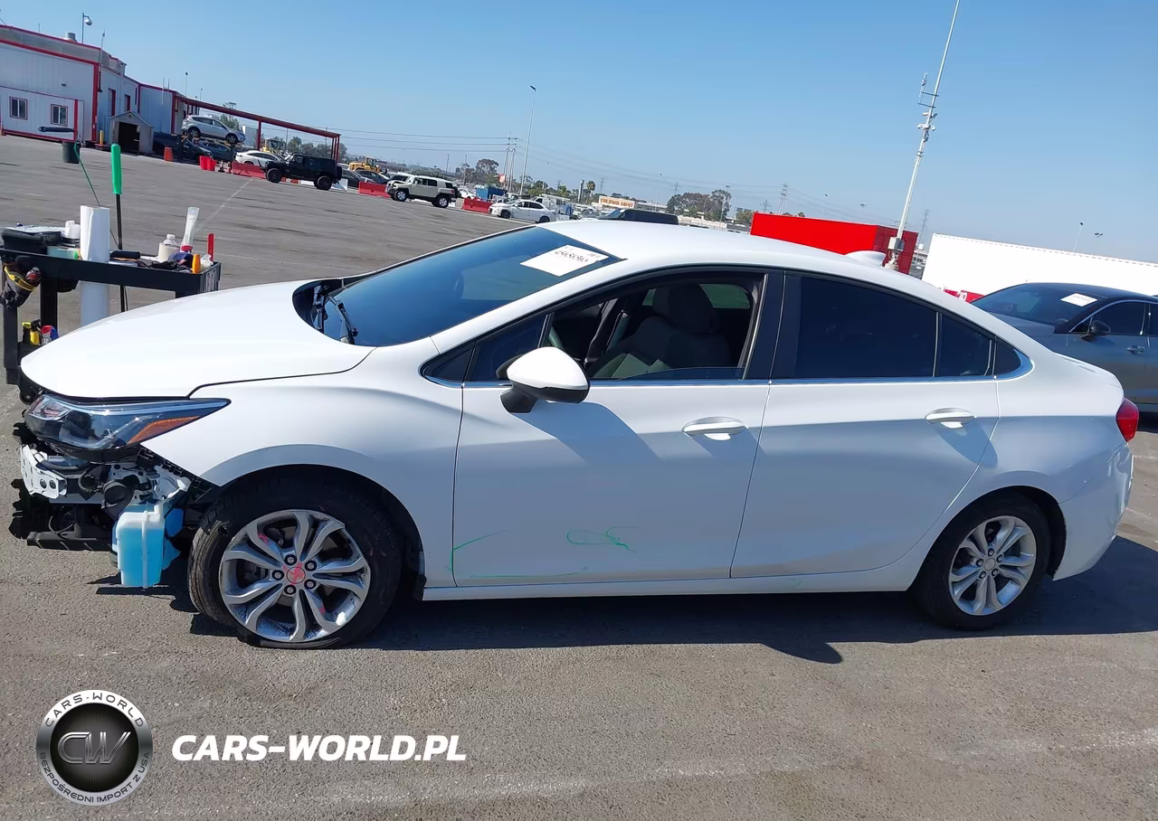 2019 Chevrolet Cruze Lt VIN:1G1BE5SM8K7147550 - 15
