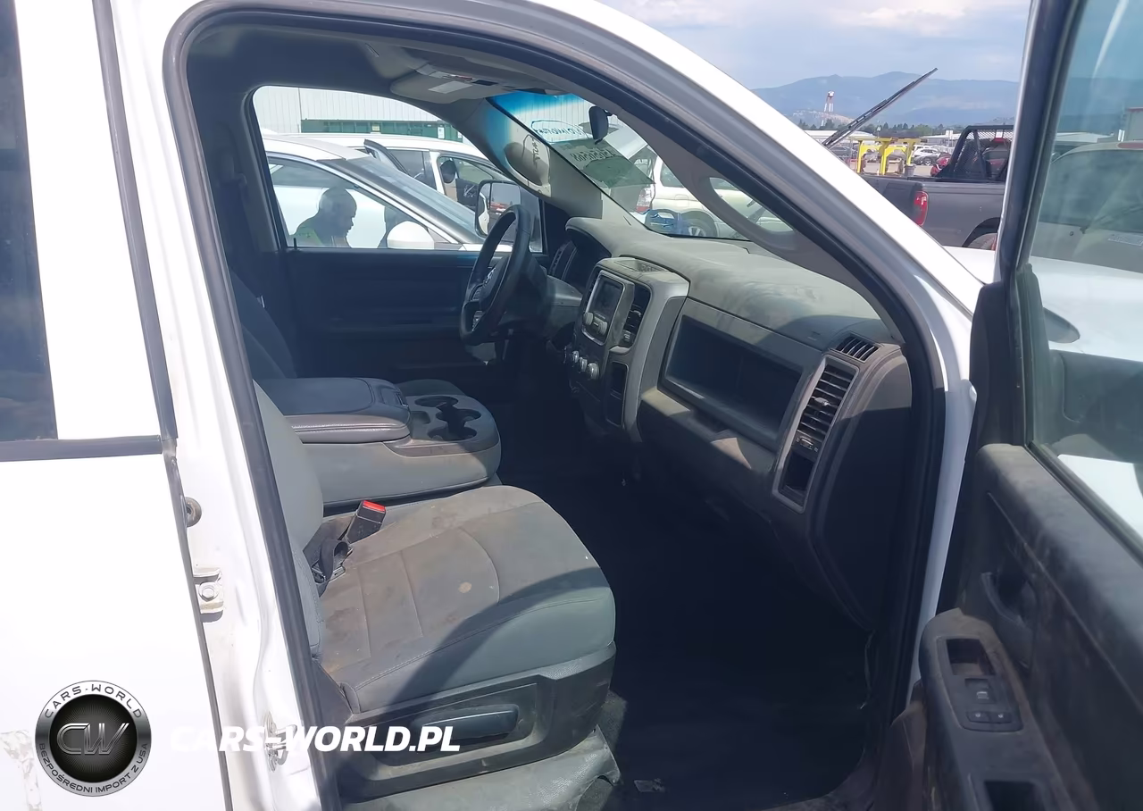 2019 Ram 1500 Classic Tradesman 4X4 6'4 Box VIN:1C6RR7FT4KS593254 - 5