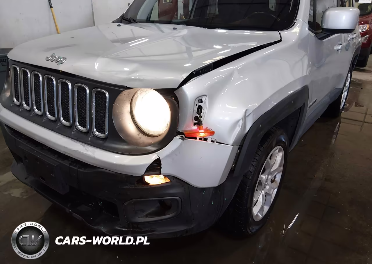 2018 Jeep Renegade Latitude 4X4 VIN:ZACCJBBB8JPH97985 - 6