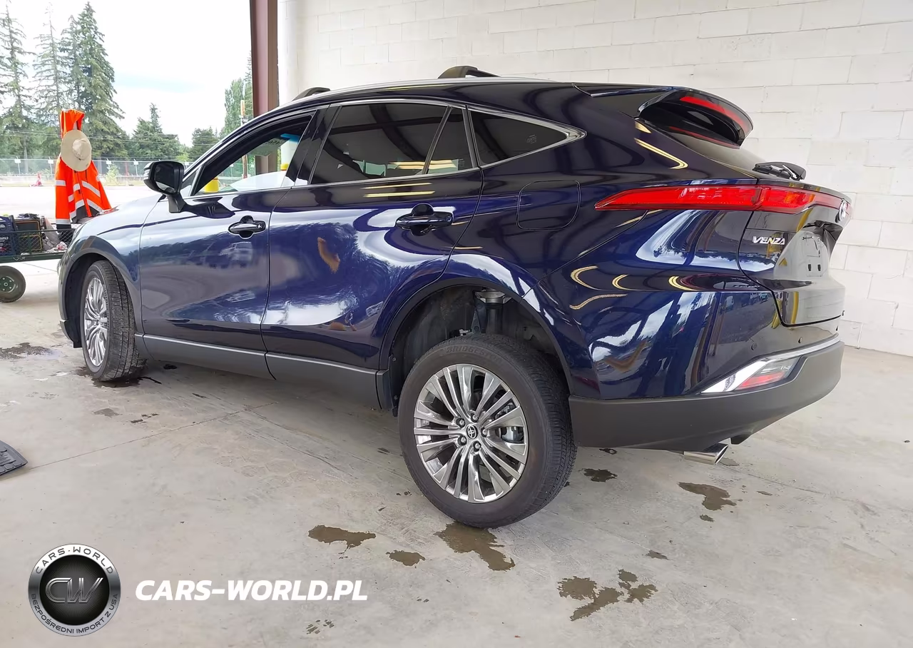 2024 Toyota Venza Xle VIN:JTEAAAAH9RJ175684 - 3