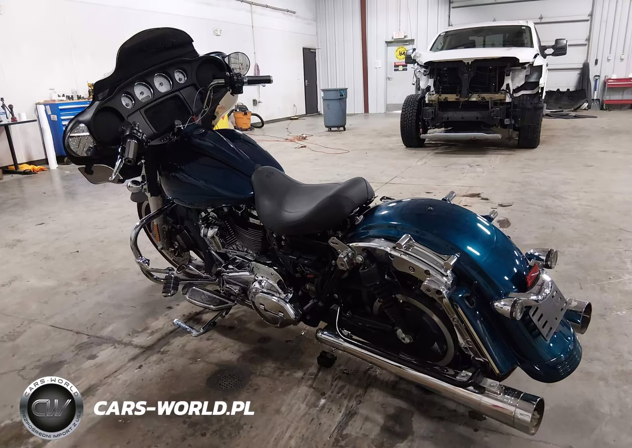 2020 Harley-Davidson Flhx VIN:1HD1KBC15LB664784 - 3