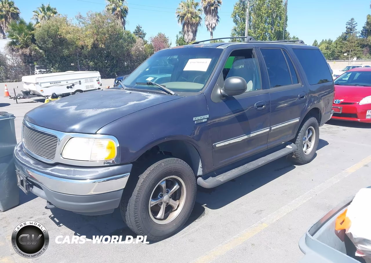 2001 Ford Expedition Xlt VIN:1FMPU16L41LB04822 - 2